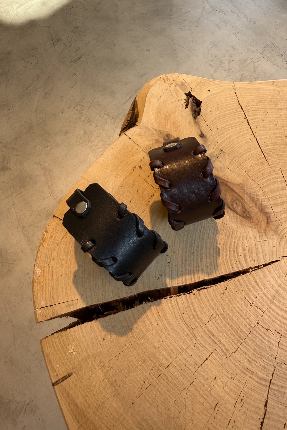 INDIRA brazalete negro