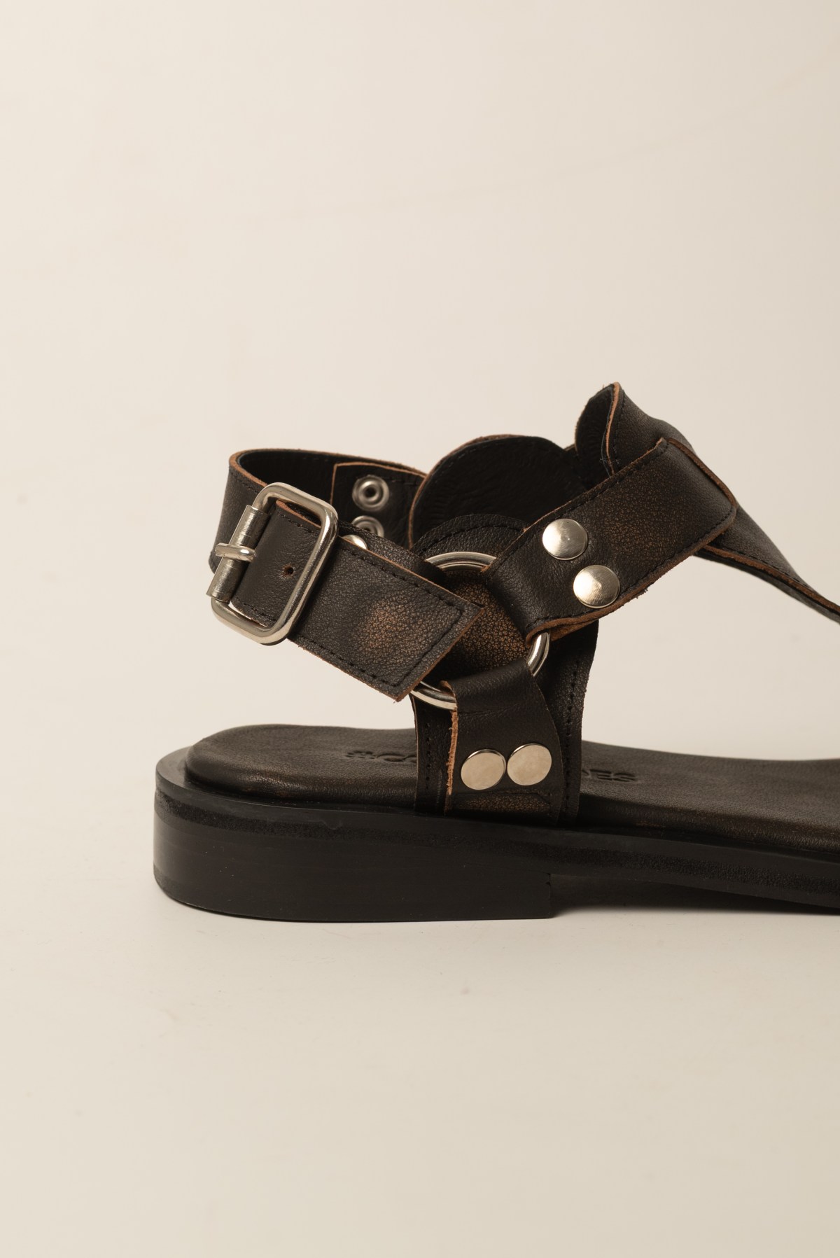 Sandalia CHIARA vintage de cuero vacuno, foto 4 – COCÓSHOES