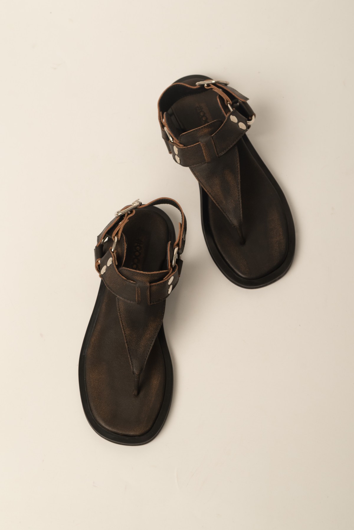 Sandalia CHIARA vintage de cuero vacuno, foto 3 – COCÓSHOES
