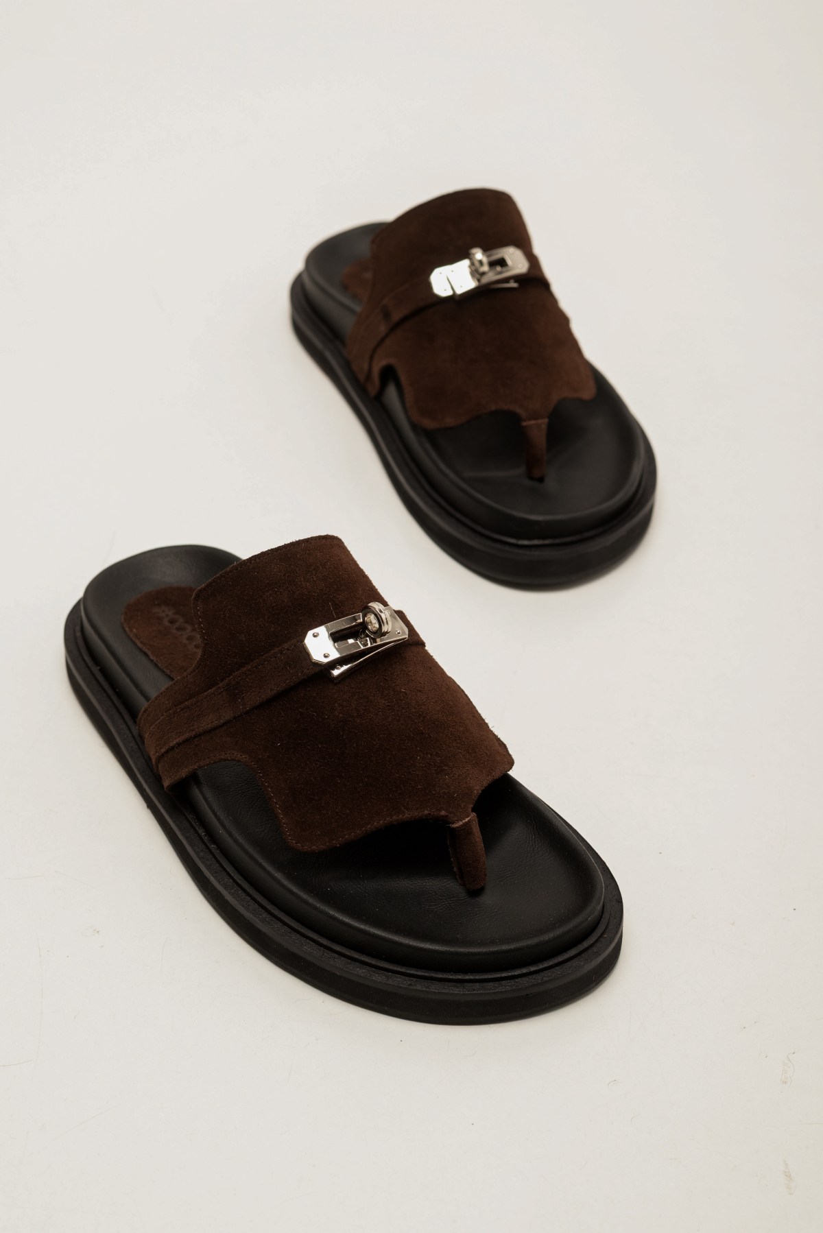 Foto-107 MILANO gamuza