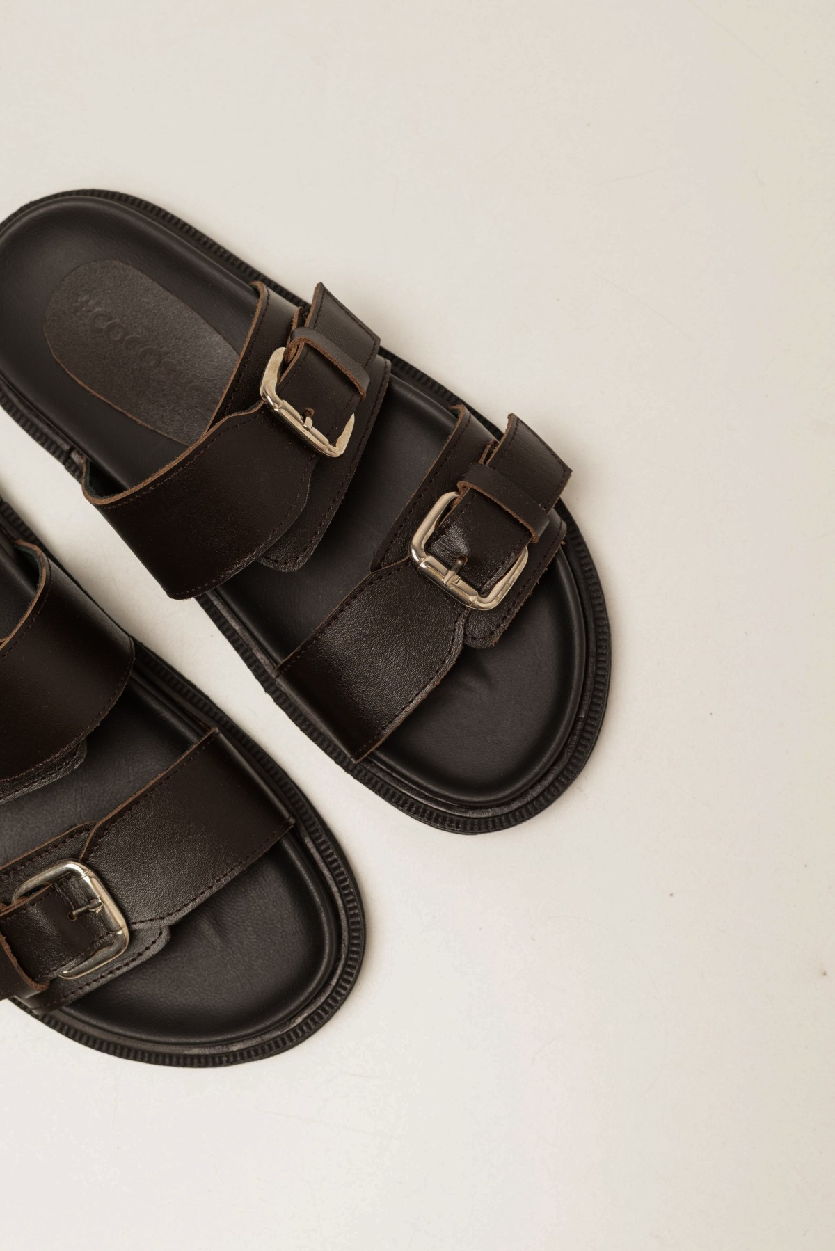 LISBOA dark chocolate