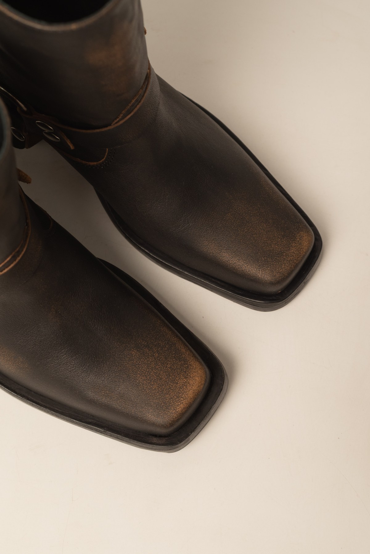 Bota TUCSON vintage de cuero vacuno, foto 2 – COCÓSHOES
